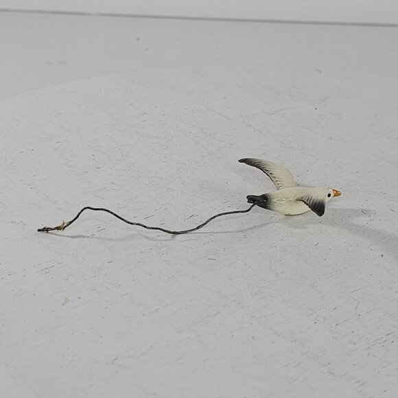 Hagen Renaker Seagull Flying On Wire Miniature Figurine *Chip* - Picture 5 of 8